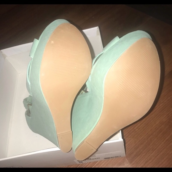 Mint Green Steve Madden wedges - Picture 4 of 6